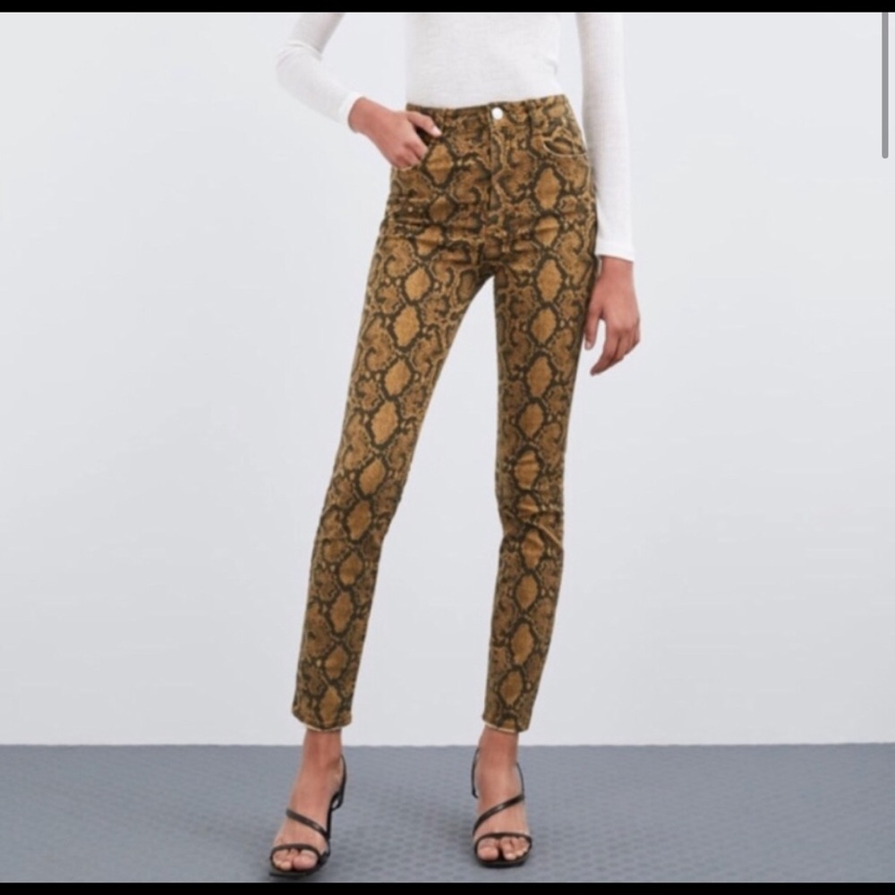 Zara Jeans
